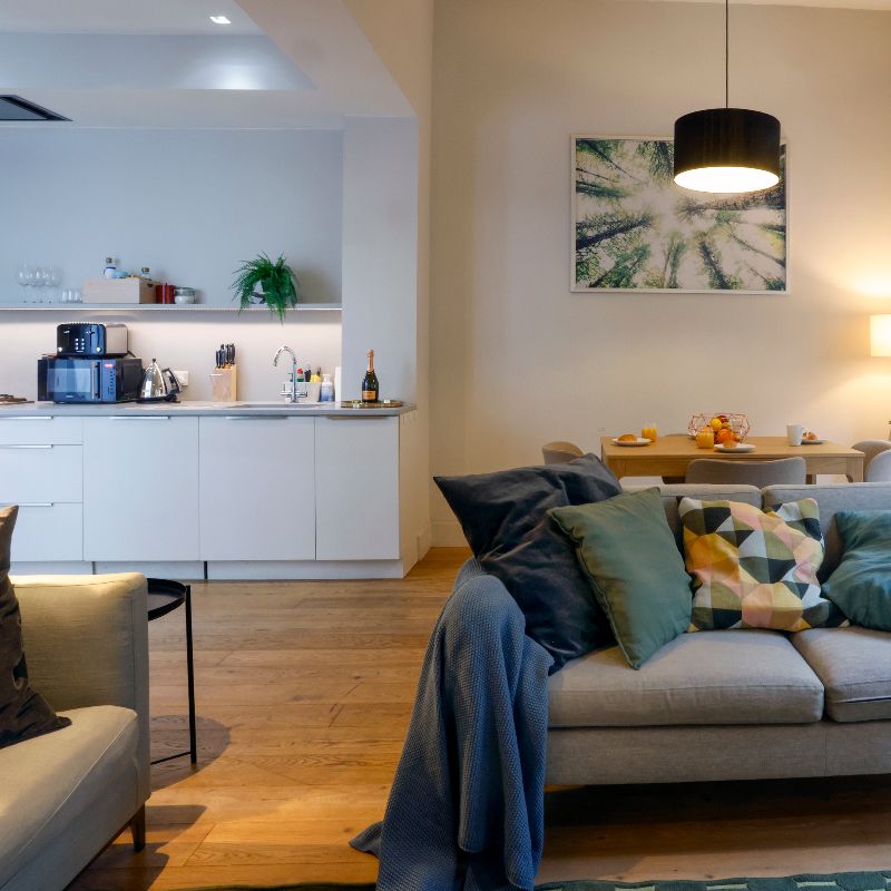 Three bedrooms flat in London Cover Photo - Thanet Property Photography